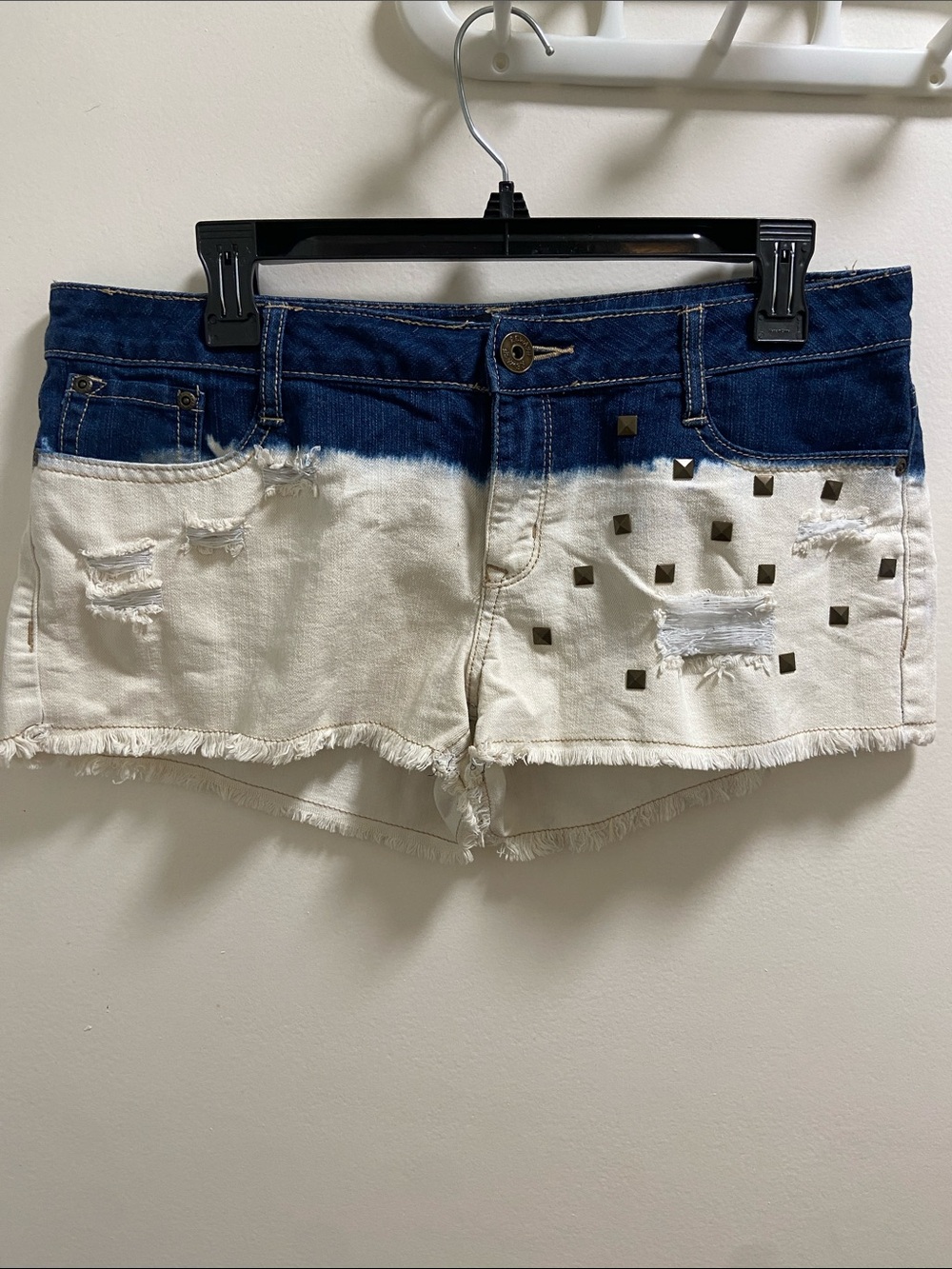 Refresh Two-Tone Studded Dip-Dye Jean Shorts - Blue and Cream
